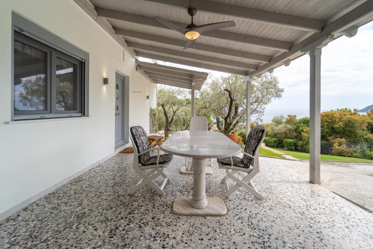 Villa Elia Kavala - Mediterranean Holiday Villa PalaiónTsiflíkion Buitenkant foto